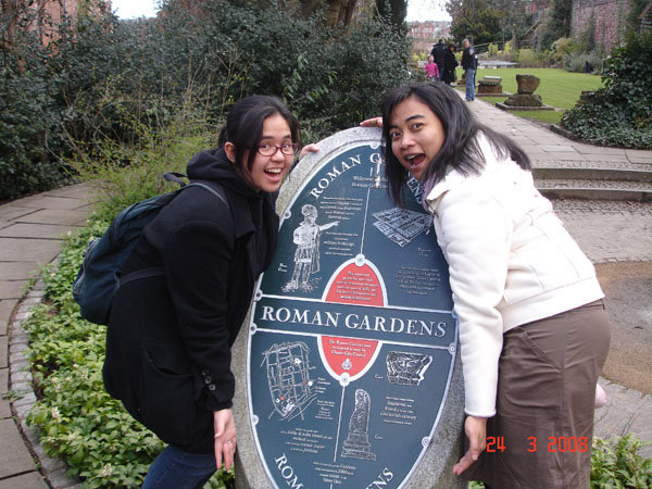 romangardenwithfriend